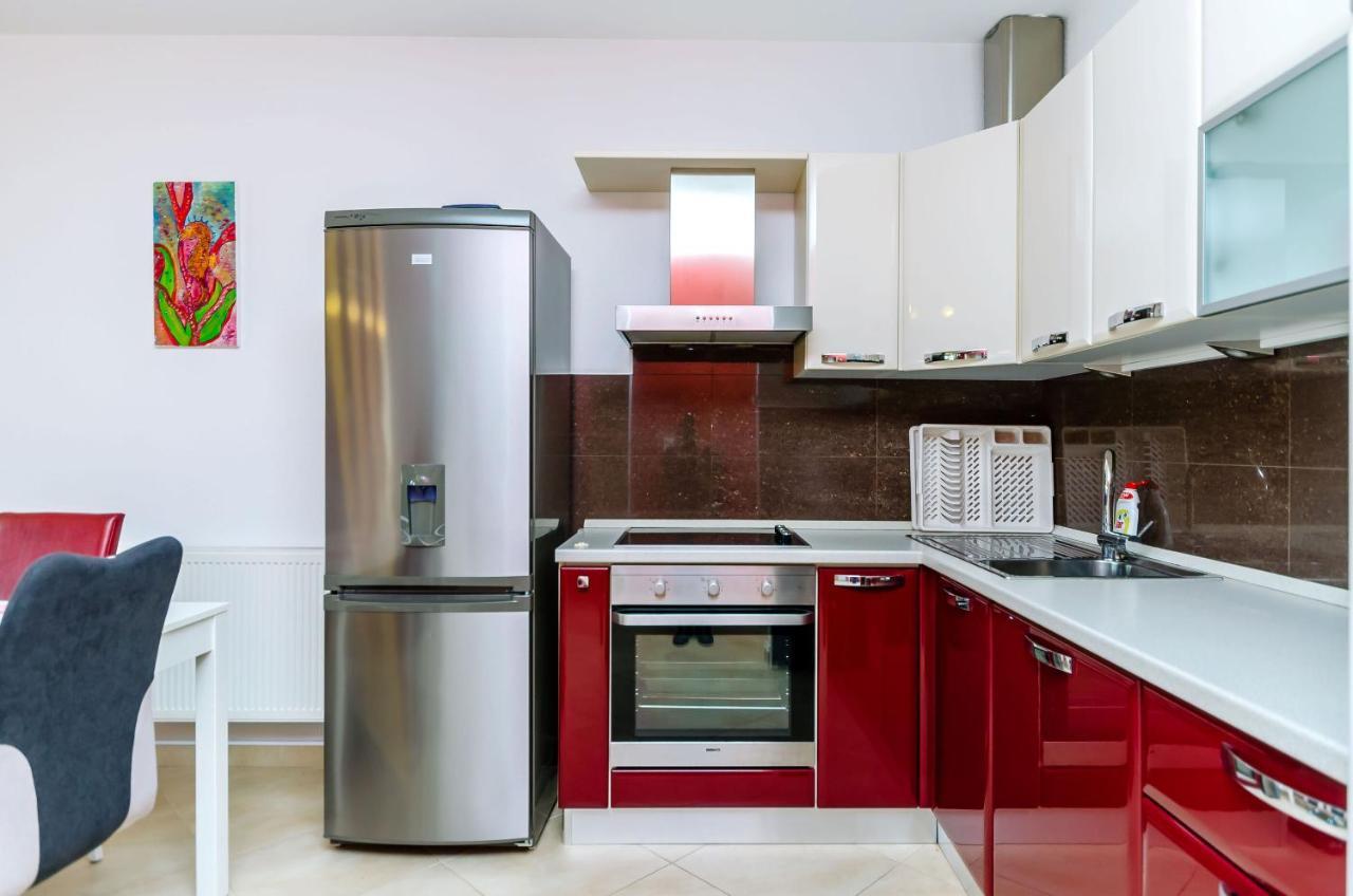 Apartments Palm Tree โตรกีร์ ภายนอก รูปภาพ